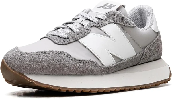 237 Sneakers